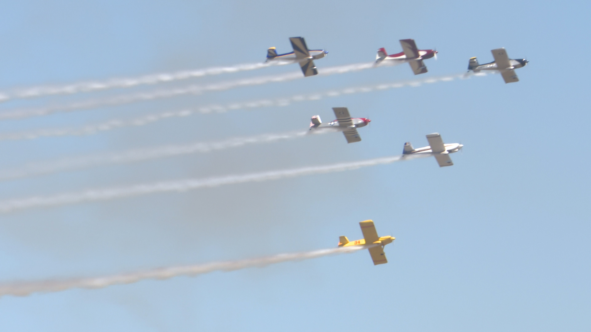 Jets and warbirds take to the sky for the Pikes Peak Regional Airshow