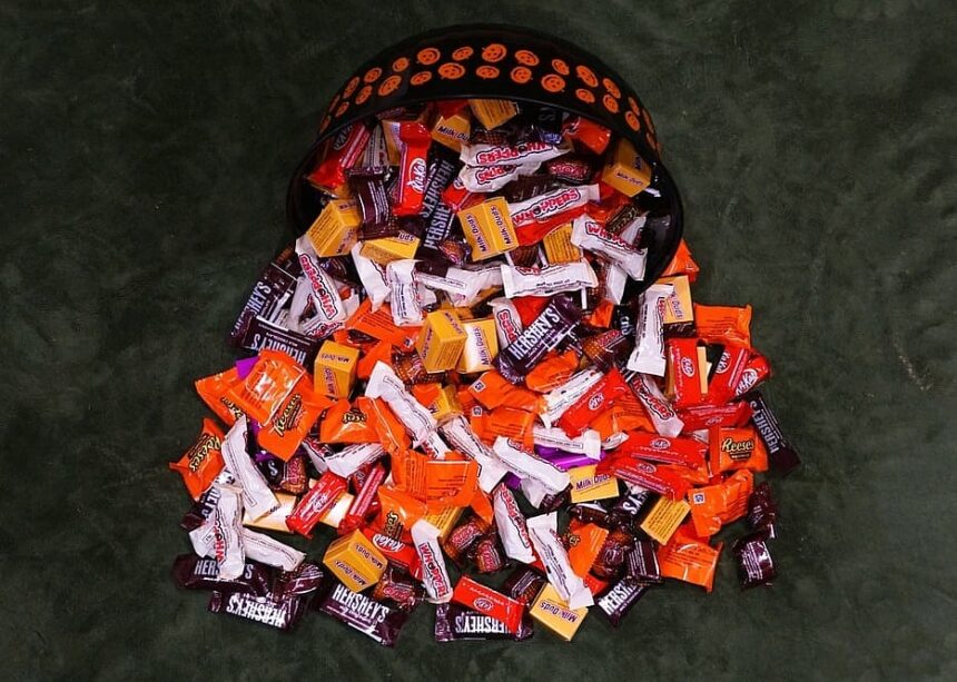 Instacart's Colorado Halloween report: Reese's is No.1, regional candy ...