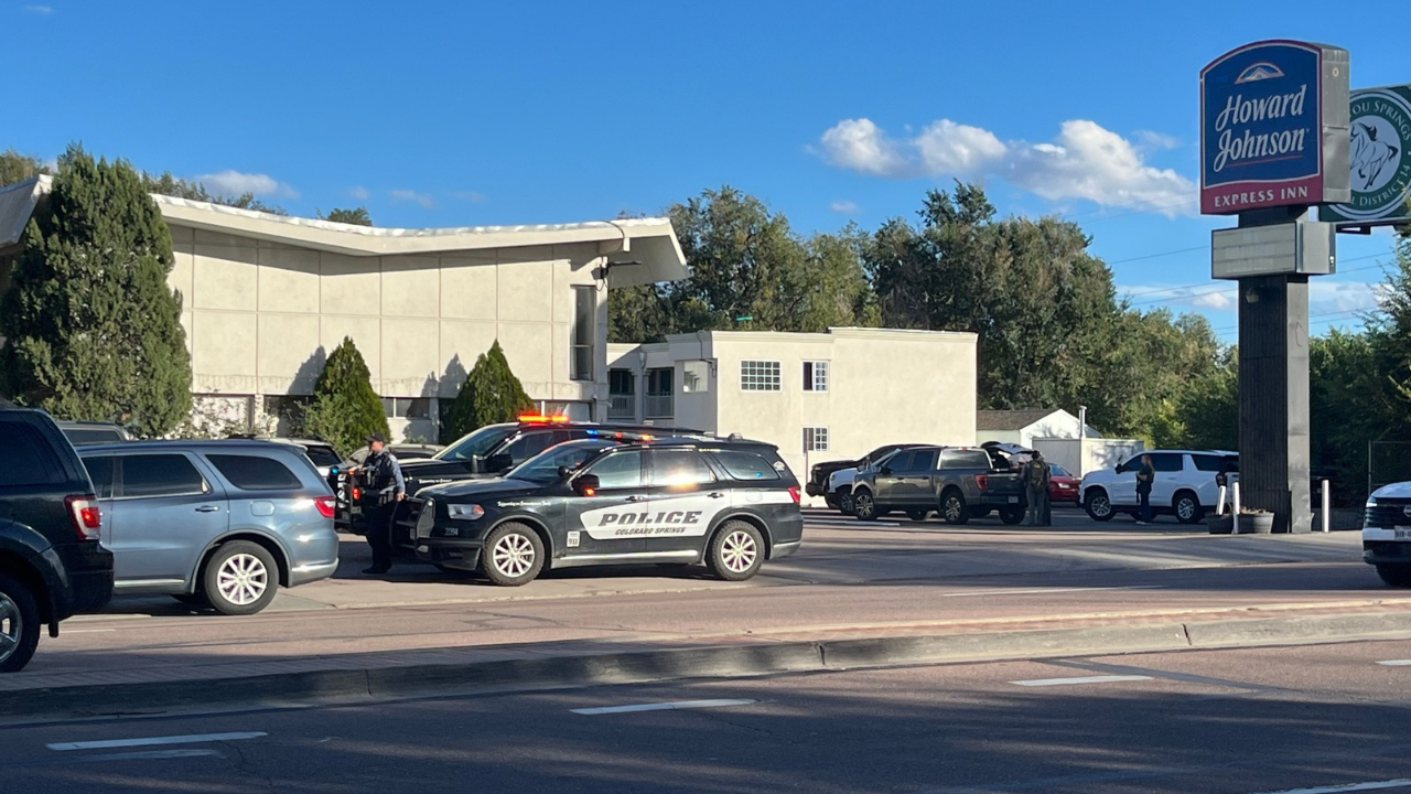 Colorado Springs Police arrest person on warrant on South Nevada Avenue